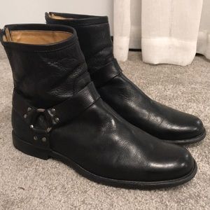 Frye harness boot size 10, back zip, black leather